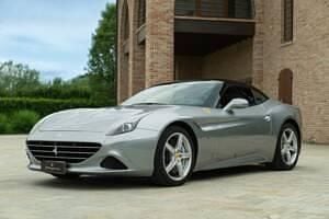 Usata Ferrari California 560 CV (411 kW) 2014 Grigio Cabrio