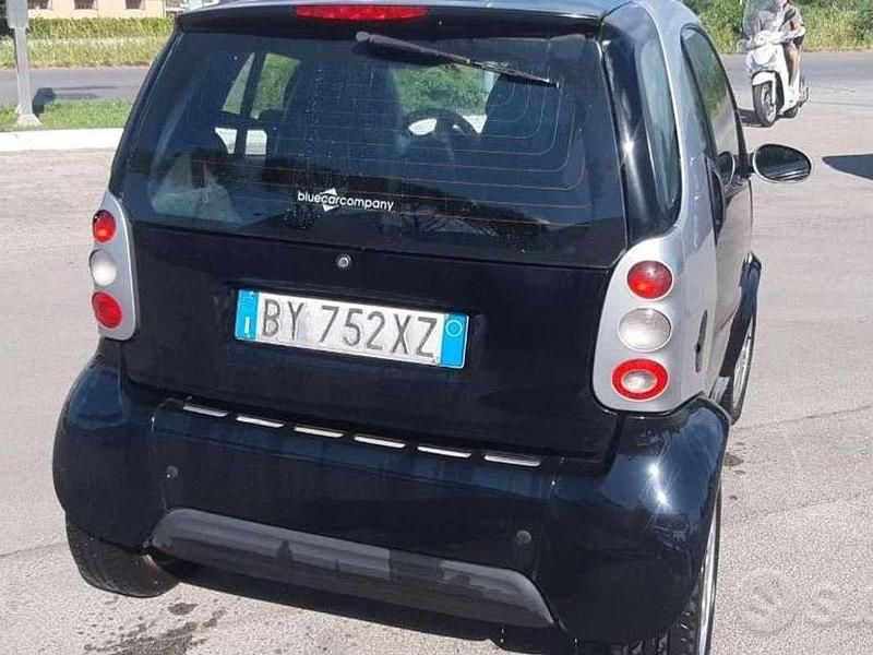 Usata Smart ForTwo Coupé 45 CV (33 kW) 2001 Nero Coupé