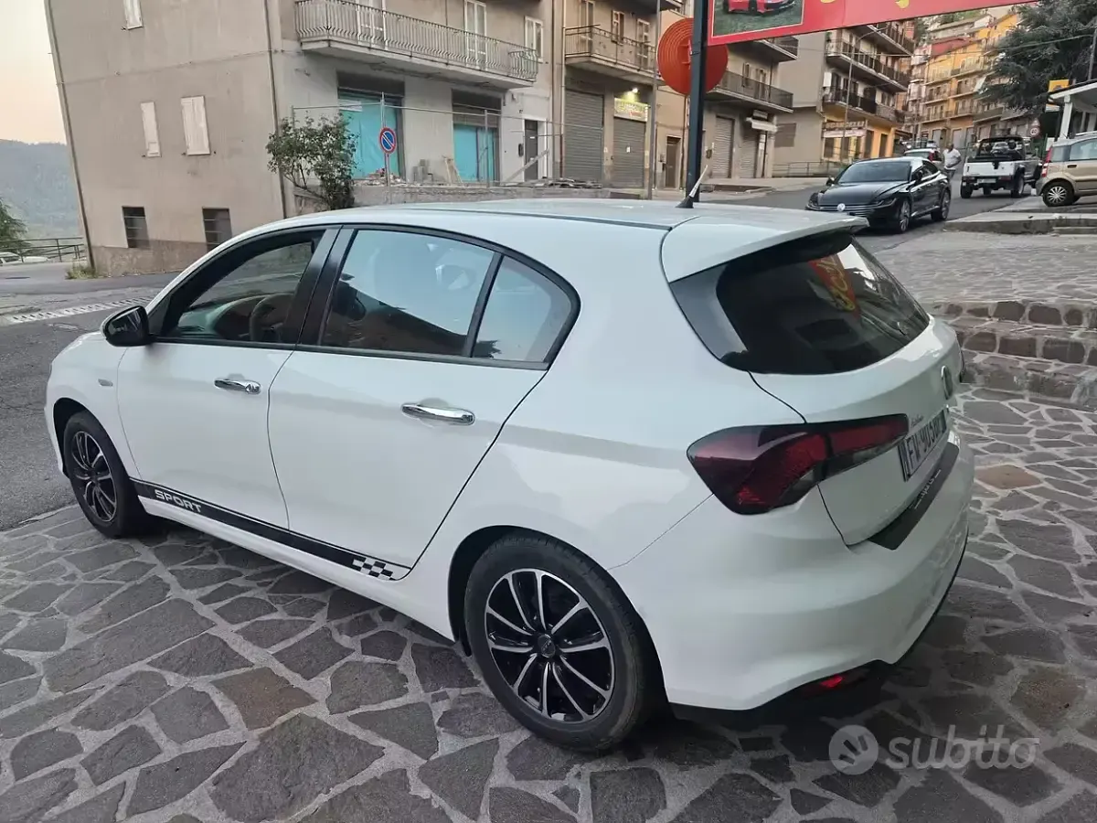 Usata Fiat Tipo 95 CV (69 kW) 2019 Bianco Berlina
