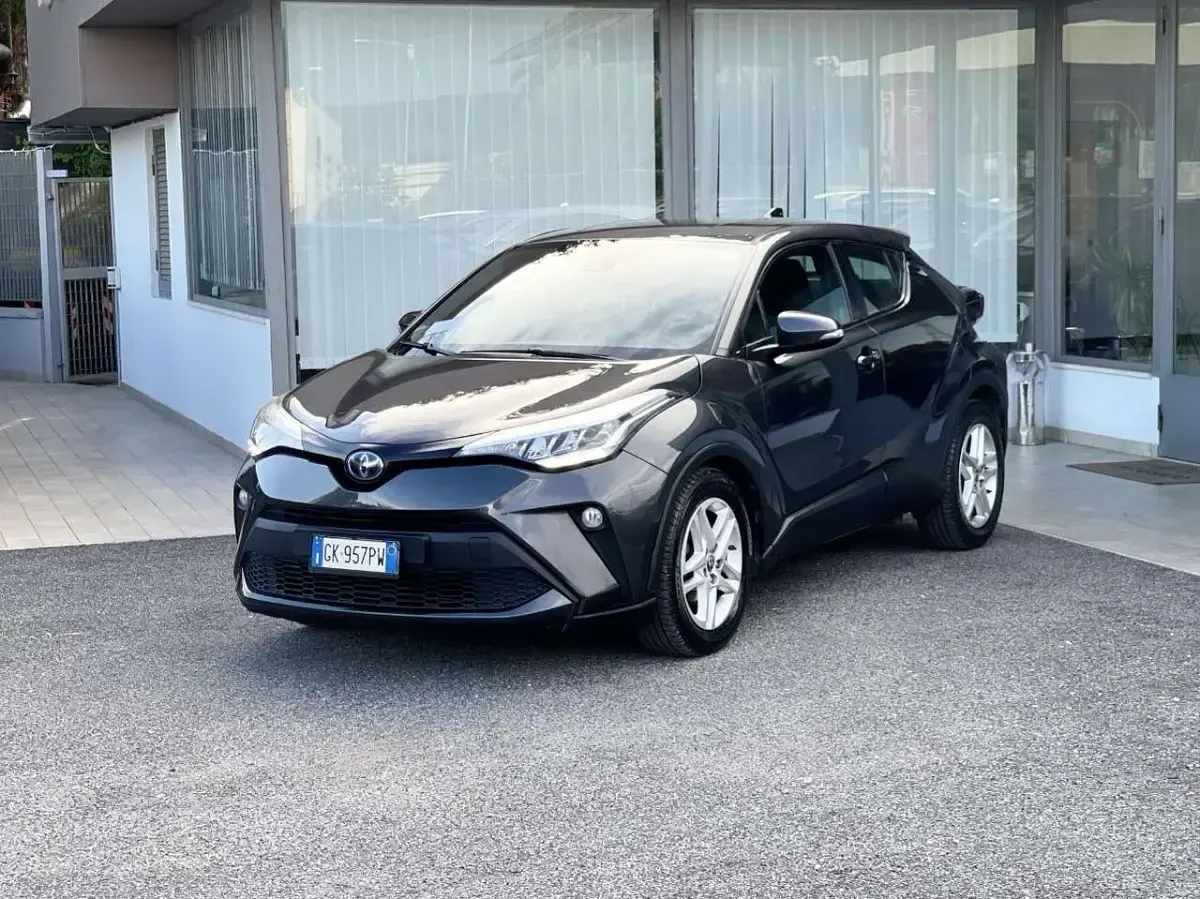 Usata Toyota C-HR+ 98 CV (72 kW) 2022 Grigio SUV