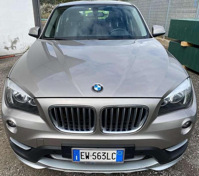 Usata BMW X1 xLine 143 CV (105 kW) 2014 Oro SUV