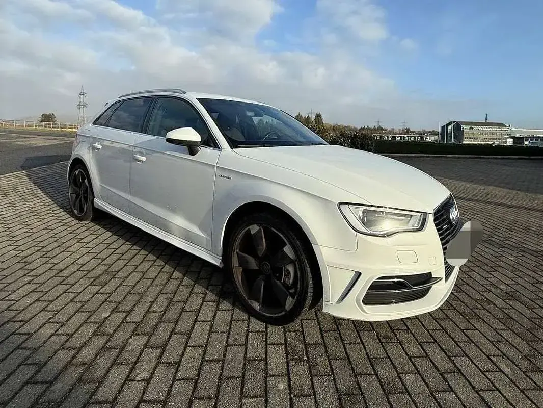 Usata Audi A3 Attraction 110 CV (80 kW) 2004 Bianco Utilitaria