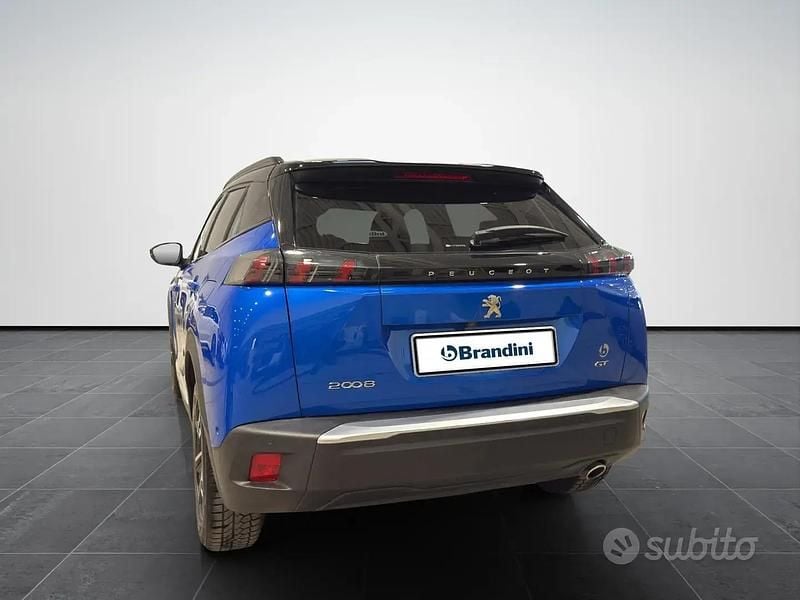 Usata Peugeot 2008 GT 110 CV (80 kW) 2022 Azzurro tetto nero SUV