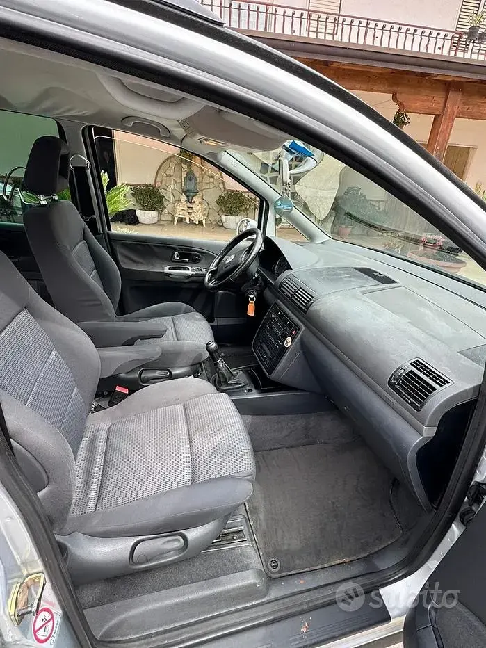 Usata VW Sharan 150 CV (110 kW) 2006 Grigio Monovolume