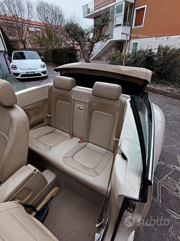 Usata VW New Beetle 105 CV (77 kW) 2004 Utilitaria
