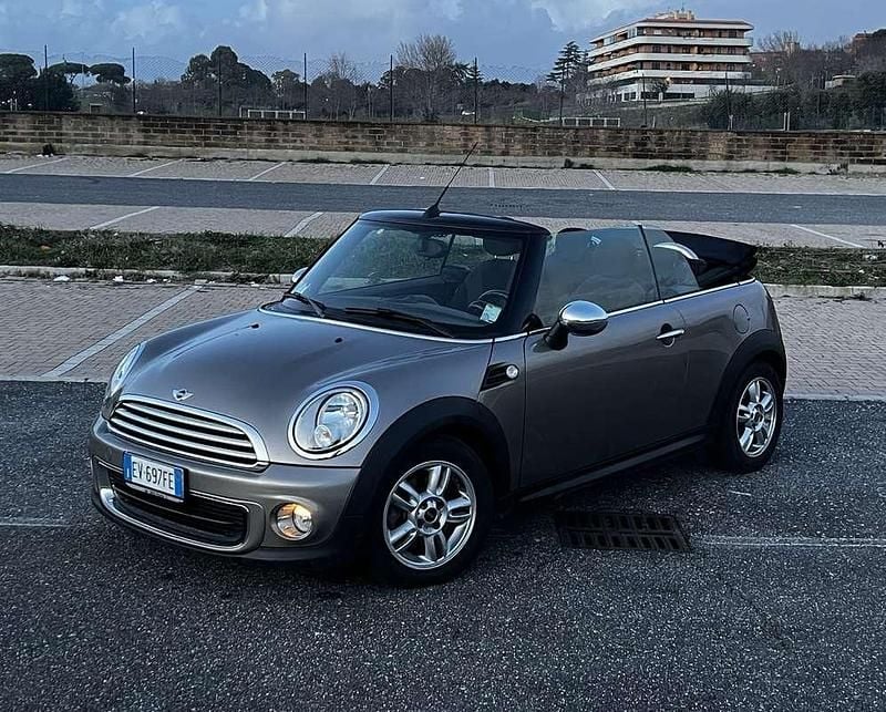 Usata Mini One Cabriolet 98 CV (72 kW) 2014 Cabrio