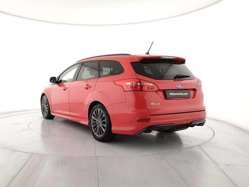 Usata Ford Focus ST-Line 120 CV (88 kW) 2018 Rosso Station wagon
