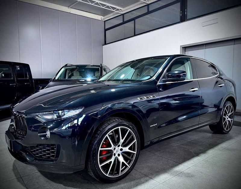 Usata Maserati Levante 275 CV (202 kW) 2018 Nero SUV