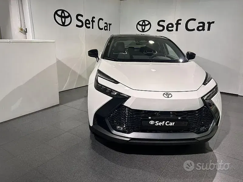 Nuova Toyota C-HR Lounge+ 140 CV (102 kW) 2026 Bianco SUV