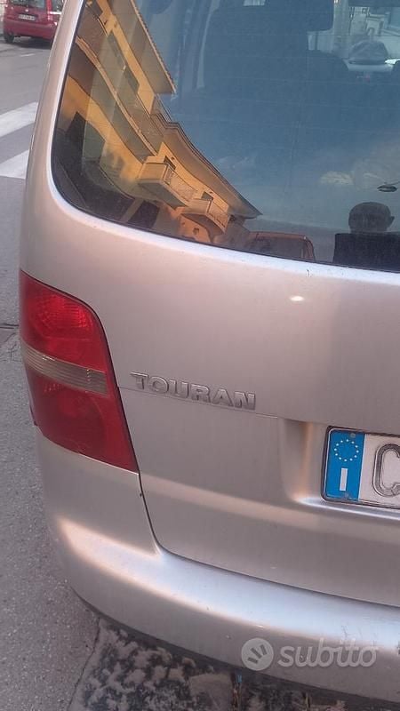 Usata VW Touran 101 CV (74 kW) 2004 Grigio Monovolume