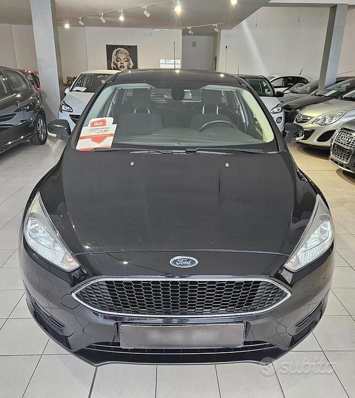 Usata Ford Focus 95 CV (69 kW) 2015 Nero Station wagon