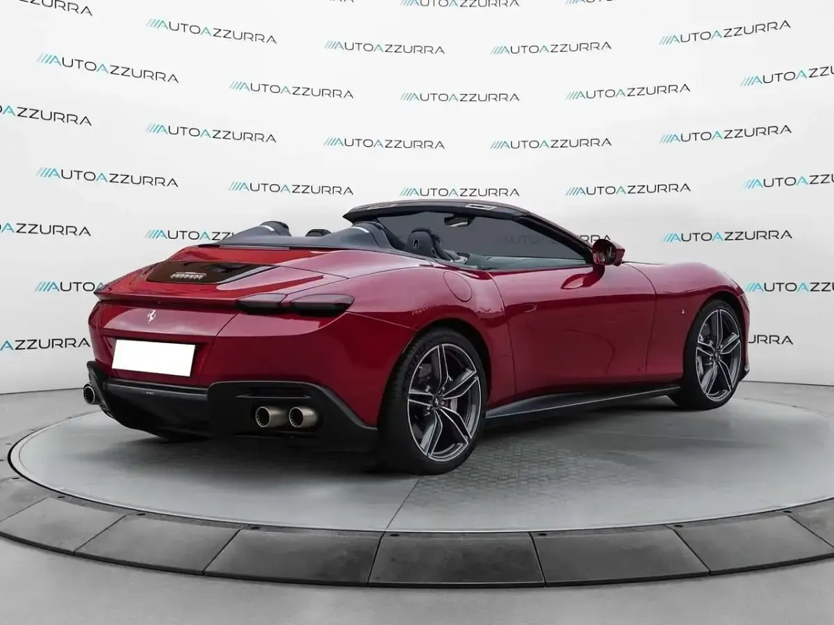 Usata Ferrari Roma 620 CV (456 kW) 2024 Rosso Cabrio