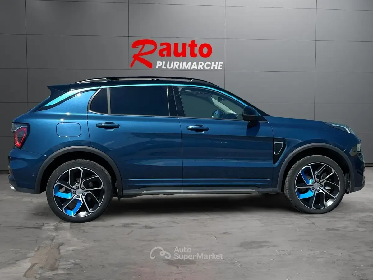 Usata Lynk & Co 01 261 CV (191 kW) 2023 Blu SUV