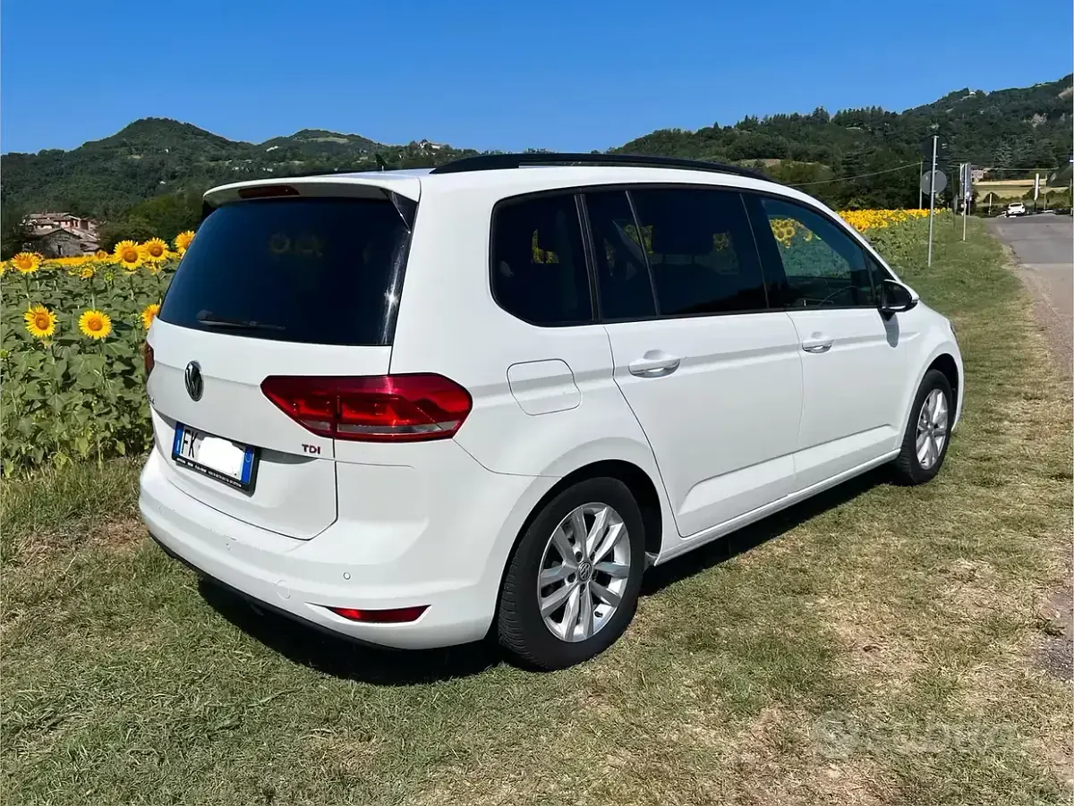 Usata VW Touran Business 115 CV (84 kW) 2017 Bianco Monovolume
