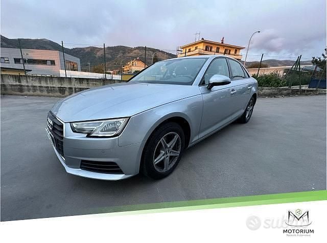 Usata Audi A4 Comfort 150 CV (110 kW) 2018 Grigio Berlina