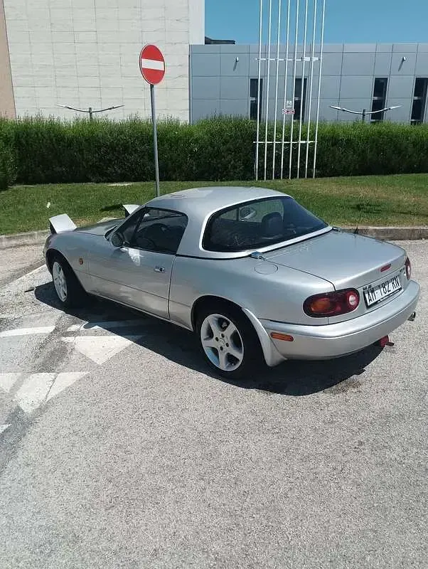 Usata Mazda MX5 90 CV (66 kW) 1997 Cabrio