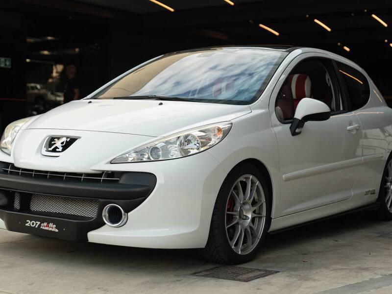 Usato 2006 Peugeot 207 CC 1.6 Benzin 120 CV (22.000 €)