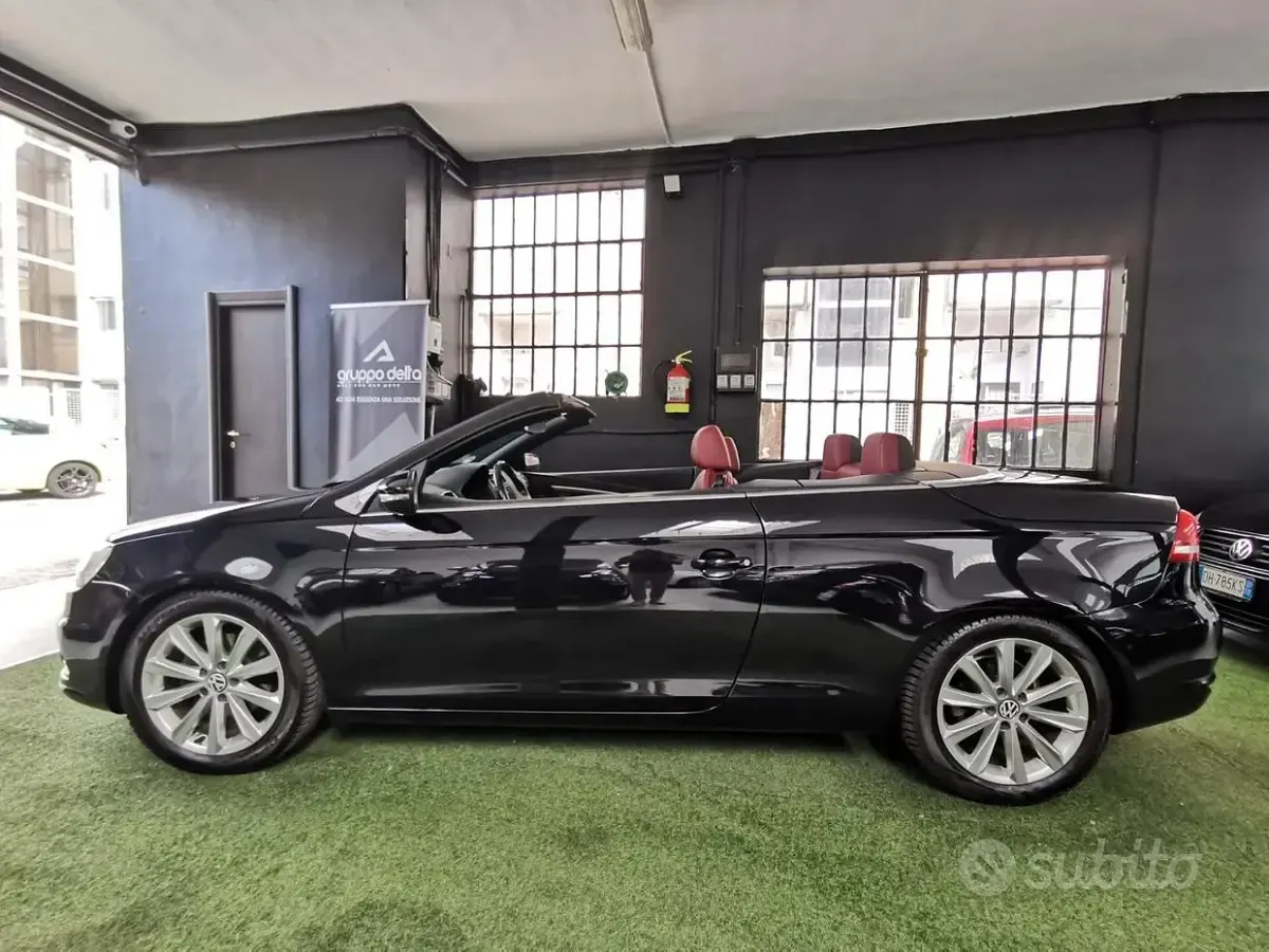 Usata VW Eos 122 CV (89 kW) 2012 Nero Cabrio