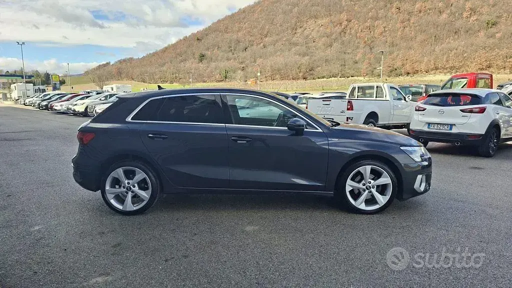 Usata Audi A3 Advanced 116 CV (85 kW) 2022 Grigio Berlina