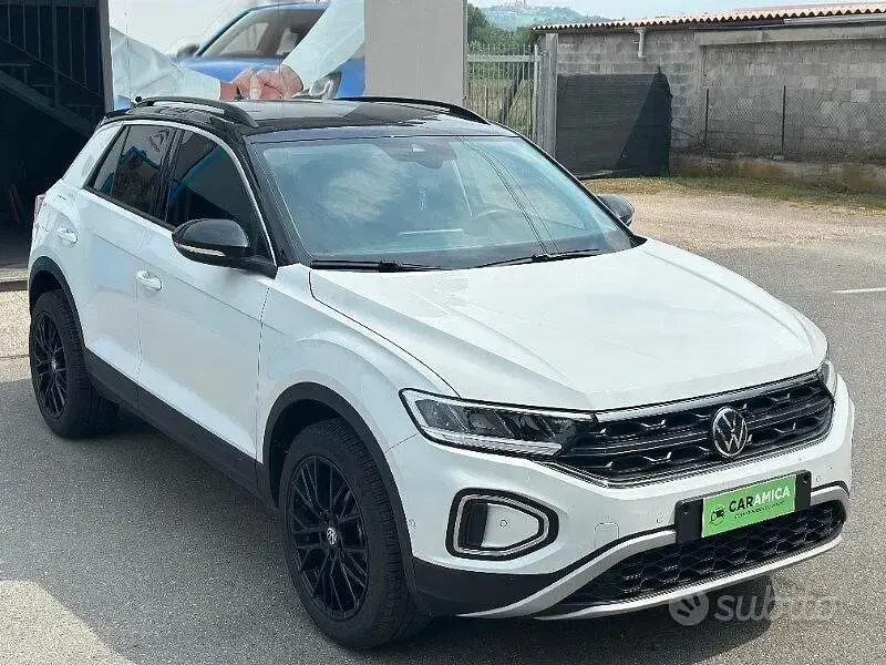 Usata VW T-Roc Sport 116 CV (85 kW) 2025 Bianco SUV