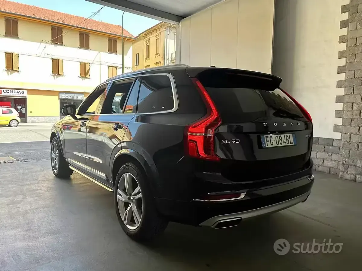 Usata Volvo XC90 Inscription 235 CV (172 kW) 2016 Bluazzurro SUV