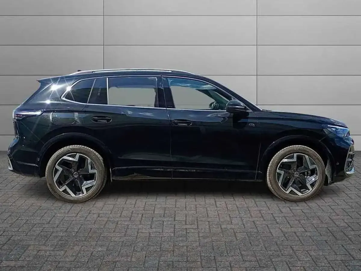Usata VW Tiguan R-line 150 CV (110 kW) 2025 Other SUV