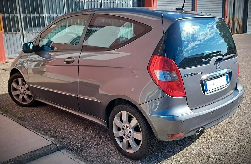 Usata Mercedes A160 82 CV (60 kW) 2009 Grigio Utilitaria