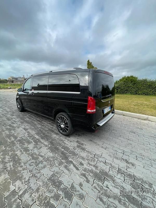 Usata Mercedes V250 190 CV (139 kW) 2018 Nero Monovolume