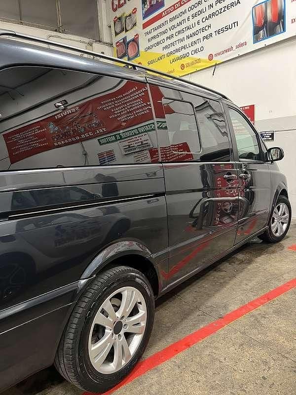 Usata Mercedes Viano 150 CV (110 kW) 2006 Monovolume