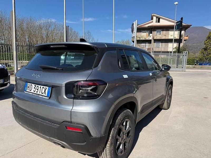 Nuova Jeep Avenger Longitude 101 CV (74 kW) 2026 Grigio SUV