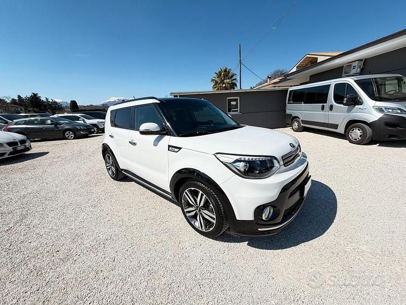 Usata Kia Soul 136 CV (100 kW) 2018 Bianco SUV