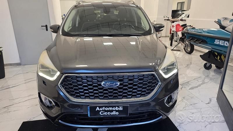 Grigio Usata 2017 Ford Kuga Vignale SUV | 9900 € (Super prezzo) - Immagine 1/4