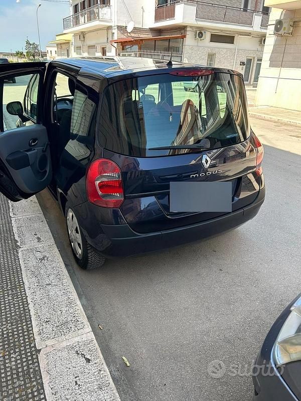 Usata Renault Grand Modus 75 CV (55 kW) 2009 Blu Monovolume