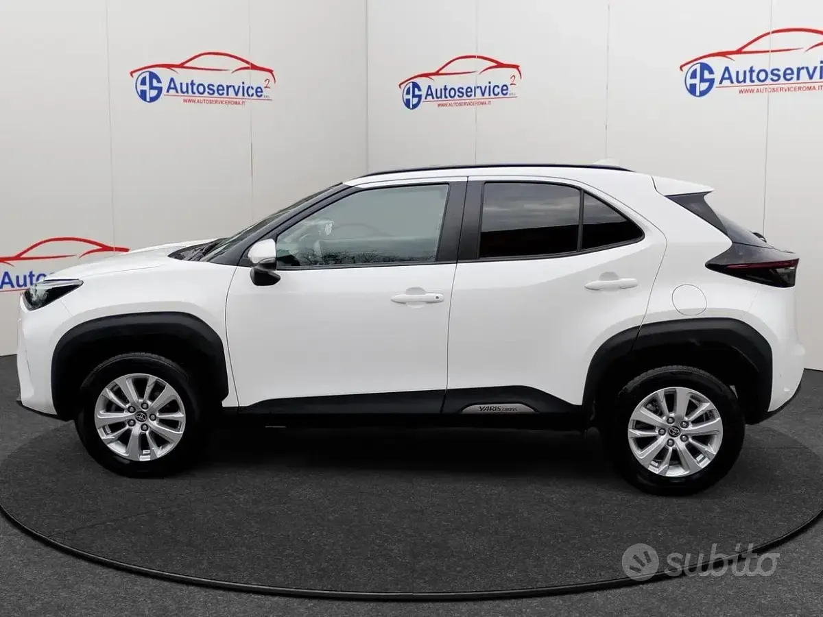 Usata Toyota Yaris Cross Trend 92 CV (67 kW) 2023 Bianco SUV
