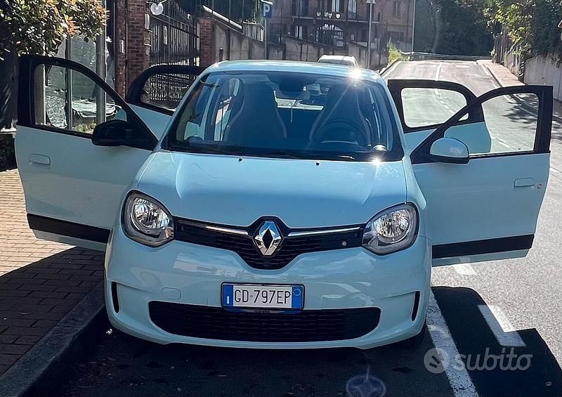 Usata Renault Twingo Intens 65 CV (47 kW) 2020 Verde Utilitaria
