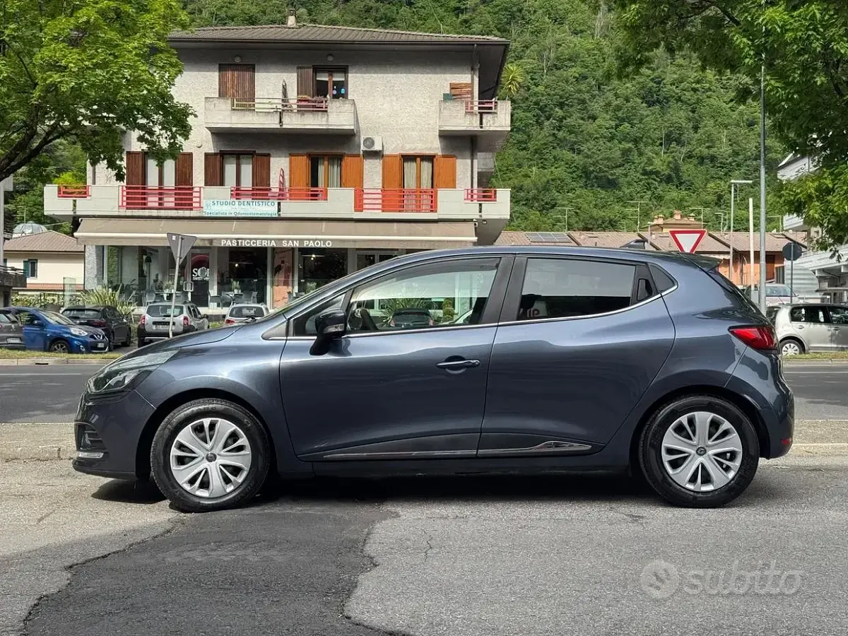 Usata Renault Clio IV 75 CV (55 kW) 2018 Blu Berlina