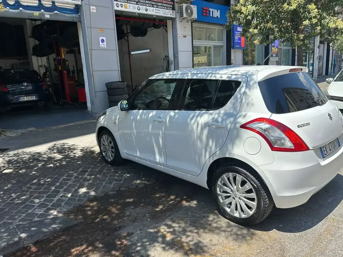 Usata Suzuki Swift GL 94 CV (69 kW) 2011 Bianco Utilitaria