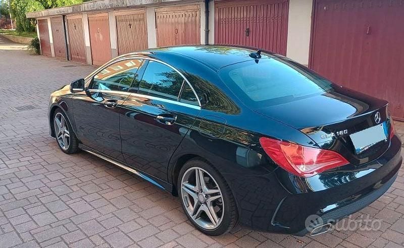 Usata Mercedes CLA180 Premium 122 CV (89 kW) 2013 Nero Berlina
