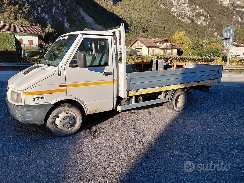 Bianco Usata 1999 Iveco Daily | 2900 € - Immagine 1/4