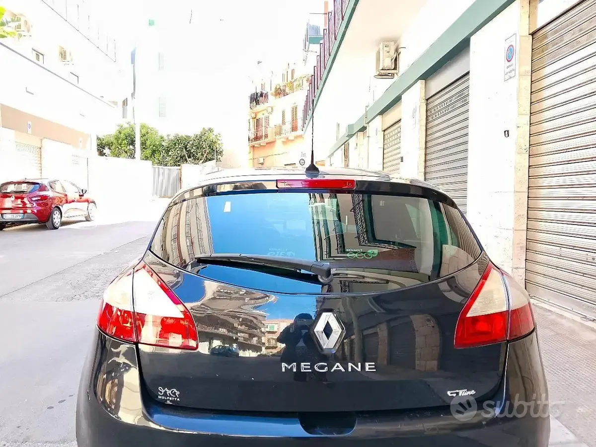 Usata Renault Mégane III 110 CV (80 kW) 2011 Nero Berlina