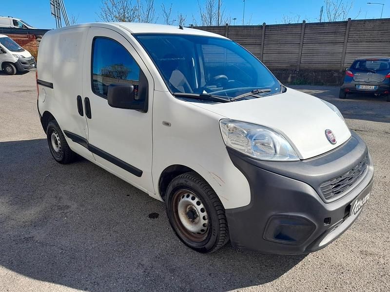 Usata Fiat Fiorino Trekking 80 CV (58 kW) 2018 Bianco Monovolume