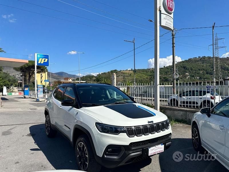Bianco Usata 2023 Jeep Compass SUV | 24.900 € (Buon prezzo) - Immagine 1/4