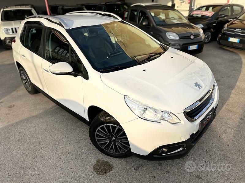 Usata Peugeot 2008 Active 75 CV (55 kW) 2015 Bianco SUV