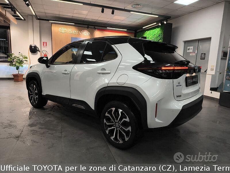 Usata Toyota Yaris Cross Trend 115 CV (84 kW) 2022 Bianco SUV