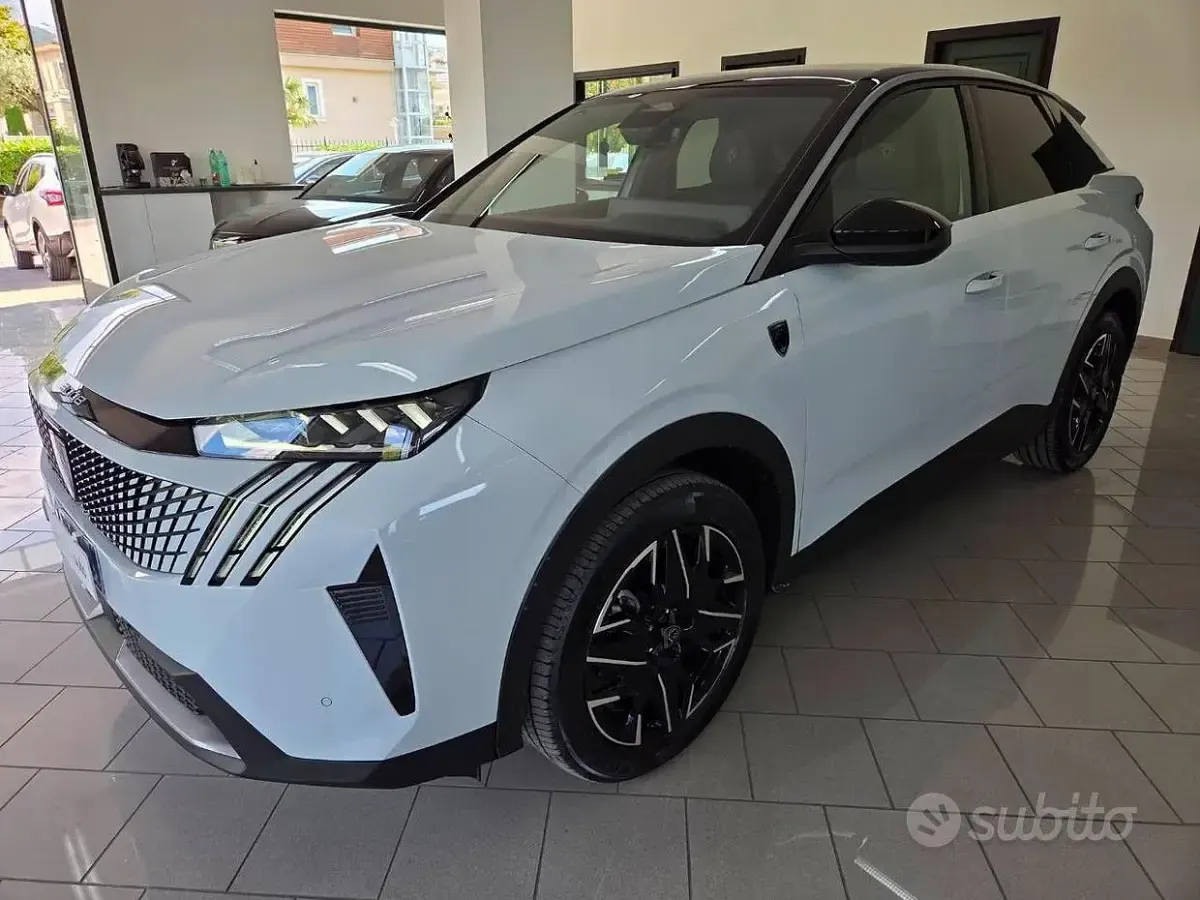 Usata Peugeot 3008 GTi 136 CV (100 kW) 2025 Bianco SUV