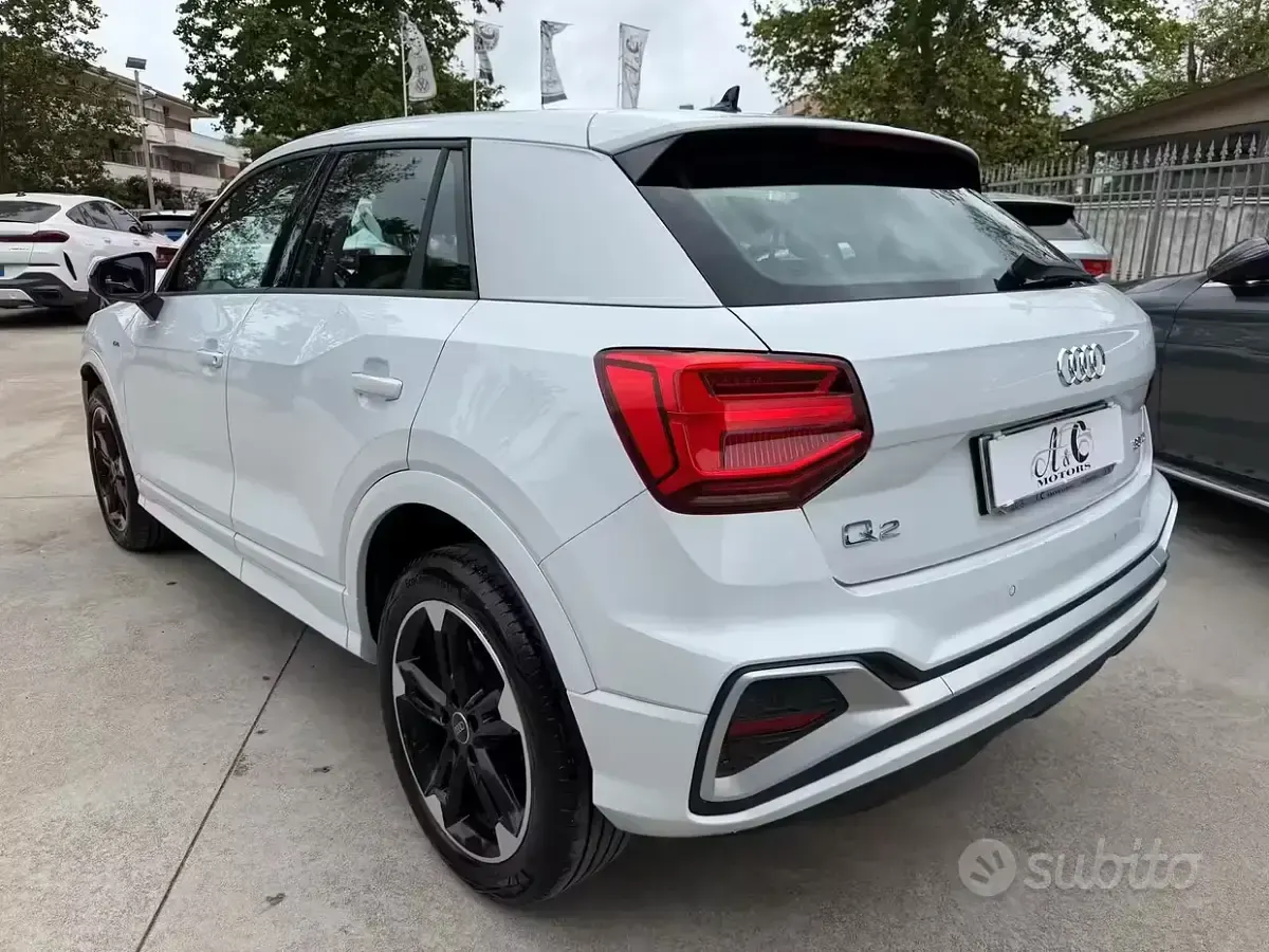 Usado Audi Q2 S-Line 116 CV (85 kW) 2025 Blanco SUV