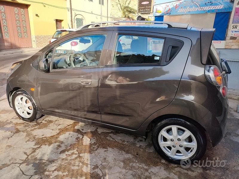 Usata Chevrolet Spark LS 82 CV (60 kW) 2010 Marrone Utilitaria