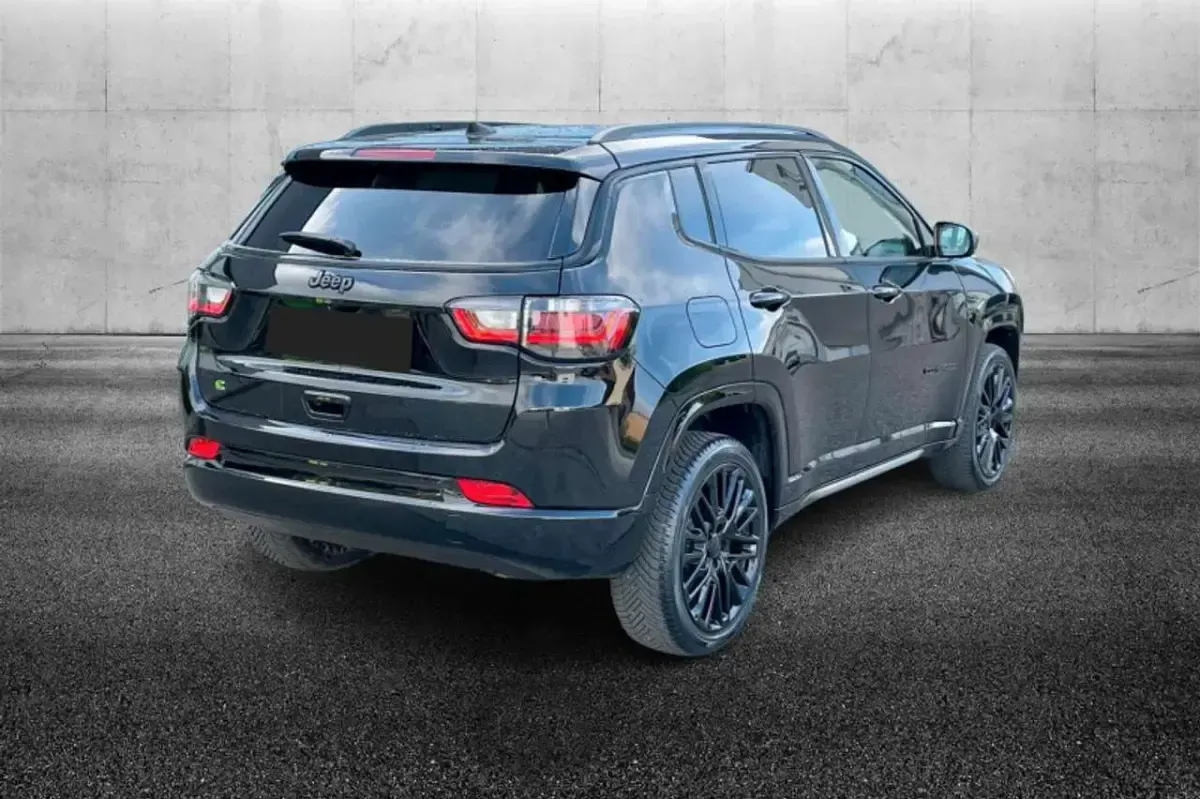 Usata Jeep Compass Altitude 131 CV (96 kW) 2024 Nero SUV