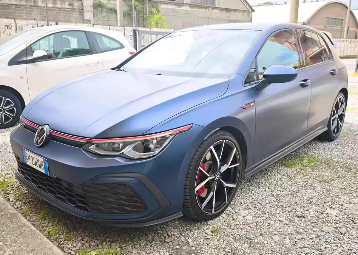 Usata VW Golf VIII GTI 245 CV (180 kW) 2022 Blu Berlina
