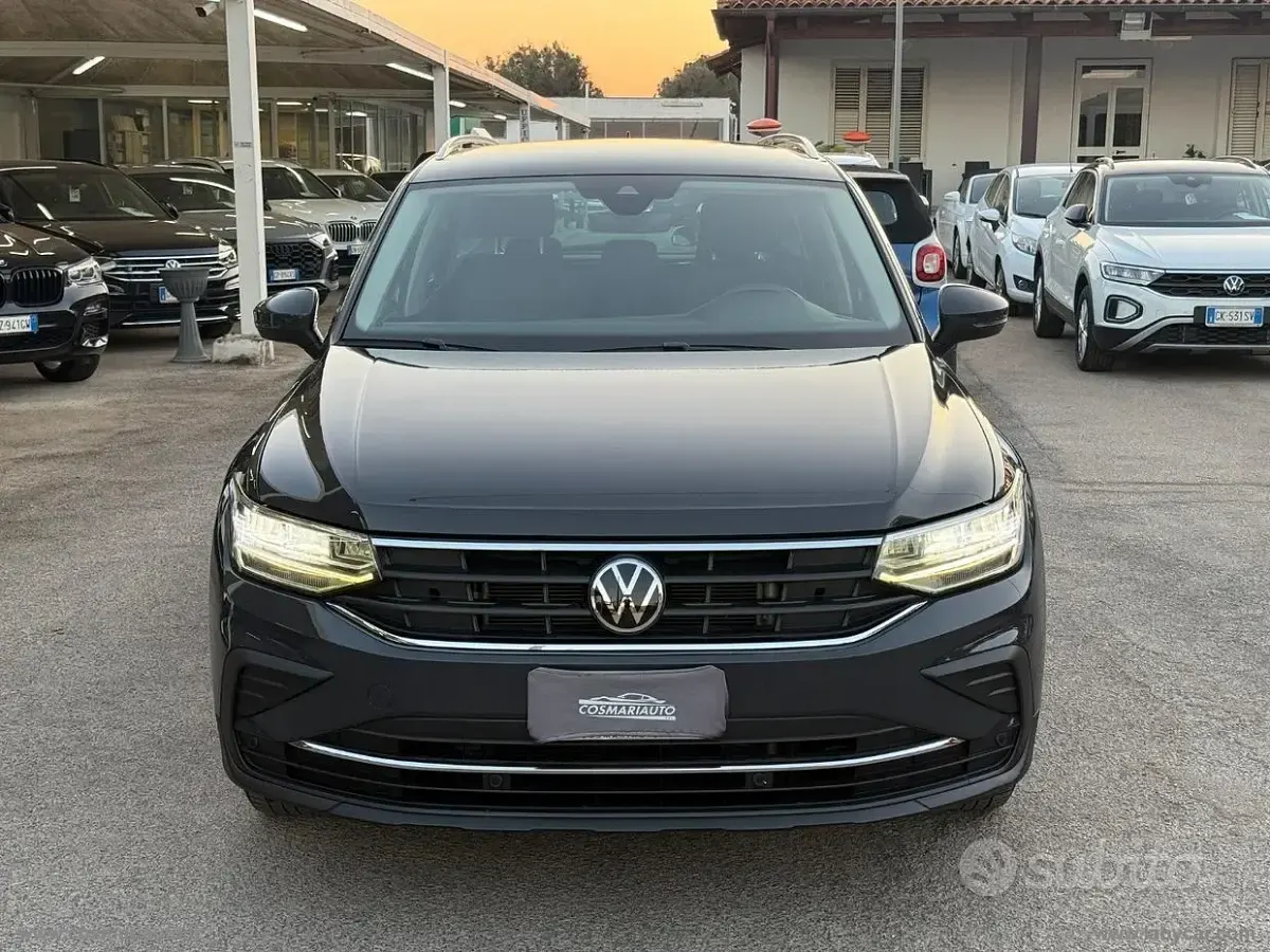 Usata VW Tiguan Life 150 CV (110 kW) 2022 Grigio SUV